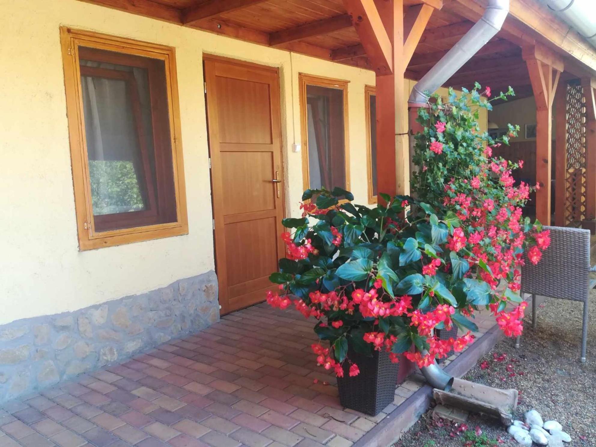 Muskátlis Ház Balatonlelle Exterior foto